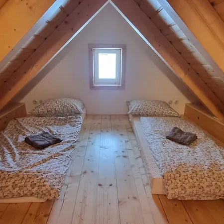 Alpesi faház Krusnohorska Roubenka